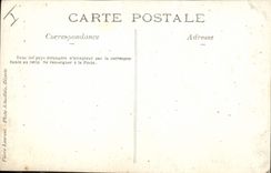 CPA Bateau Guerre Fantaisie Femme 