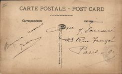 CPA Le theatre Saint-Quentin en ruines Militaria