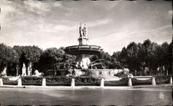 CPM Aix En Provence La Grande Fontaine