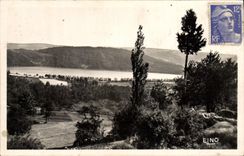 VINTAGE POSTCARD Lake D' Issarles View taken of Wise
