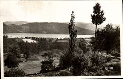 VINTAGE POSTCARD Lake D' Issarles View taken of the Wise one