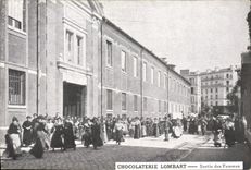 CPA Chocolaterie Lombart Sortie des femmes