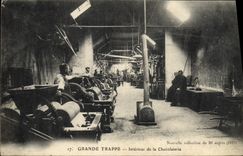 CPA Grande Trappe Interieur de la chocolaterie