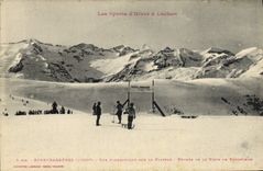 CPA Sports d'hiver Ski Luchon Superbagneres Vue panoramique sur le plateau Entree de la piste de Bobsleigh
