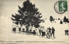 VINTAGE POSTCARD Winter sports Ski Chambéry Groups skiers with the plate of the Nivolet Mount