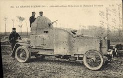 El coche belga del tanque de Militaria de la POSTAL de la VENDIMIA machine-gun en los campos tiene Dixmude