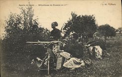 CPA Militaria Bataille du Nord Mitrailleuse de zouaves