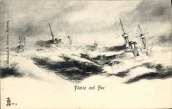 VINTAGE POSTCARD Bateau War Floats auf see