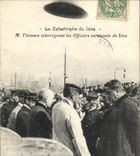 CPA Bateau Guerre Catastrophe du Iena M Thomson interrogeant les officiers survivants du Iena