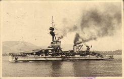 VINTAGE POSTCARD Bateau War Armours Brittany