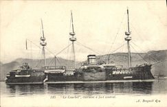 CPA Bateau Guerre Le Courbet Cuirasse a fort central