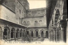 VINTAGE POSTCARD Puy in Velay Basilica the cloister
