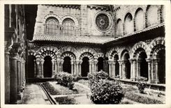 MODERN CARD Puy in Velay Court and Galerles of the Cloister