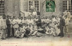 CPA Militaria L'epluchage des pommes de terre