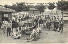CPA Militaria Camp de mailly Epluchage des pommes 