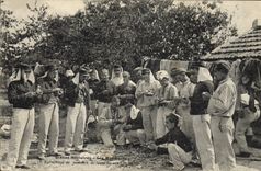 CPA Militaria Epluchage des pommes de terre au cantonnement 