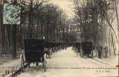 CPA Cheval Equitation Hippisme Paris Bois de Boulogne Route du Point du Jour a Bagatelle Un jour de courses a Longchamp