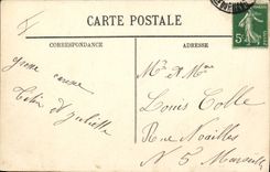 Capitán de la artillería de Militaria de la POSTAL de la VENDIMIA observando un shooting