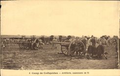 El campo de Militaria de la POSTAL de la VENDIMIA de Coetquidan Artillerie funciona de 75