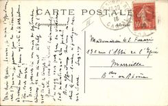 CPA Folklore Dentelliere d'Auvergne 