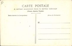 CPA Folklore Auvergne Costume de Latour Fileuse