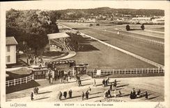 CPA Cheval Equitation Hippisme Vichy le champ de courses 