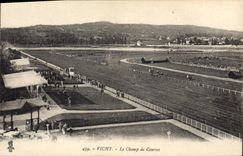 CPA Cheval Equitation Hippisme Vichy le champ de courses 