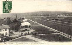VINTAGE POSTCARD Horse Horsemanship Hippisme Vichy Racecourse View of weighing
