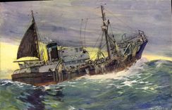 VINTAGE POSTCARD Boat Trawler of large sin collecting its trawl Wooden bowl