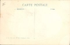 VINTAGE POSTCARD Militaria Convoy of artillery awaiting the instructions close to Arras