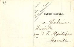 CPA Folklore Auvergne Paysannes Se rendant au marche TOP