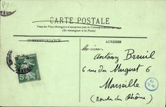 CPA Folklore Auvergne Le lac d'Aydat Vaches 