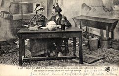 CPA Folklore Lune de miel Bonheur intense de premiers jours d'union ! Auvergne 