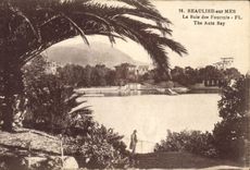 VINTAGE POSTCARD Beaulieu On Sea the Bay Of the Ants