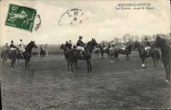 CPA Cheval Equitation Hippisme Maisons Laffitte Les courses Avant le depart 
