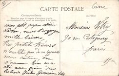 El hipódromo Neuvy y Estafette IV de Hippisme Mortagne de la equitación del caballo de la POSTAL de la VENDIMIA que vuelve al pesaje de la aguja expulsa