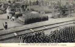 CPA Militaria Fabrication des obus