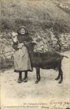 CPA Auvergnate et sa chevre Folklore TOP