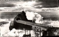 MODERN CARD Biarritz Storm With the Rock Of the Virgin