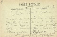 POSTAL de la VENDIMIA en el borde del foso melenudo buscando sus piojos de Militaria