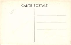 VINTAGE POSTCARD pharmacy through the old ones reflects It and the apothecary with 18th