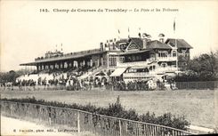 CPA Cheval Equitation Hippisme Champ de courses du Tremblay La piste et les tribunes