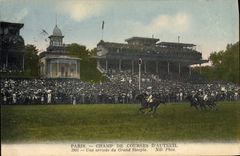 CPA Cheval Equitation Hippisme Paris Champ de courses d'Auteuil Une arrivee du Grand steeple 