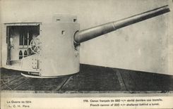 CPA Militaria Canon francais de 220mm abrite derriere une tourelle