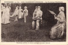VINTAGE POSTCARD Auvergne Clermont Ferrand the petrifying Fountain Personnages petrify