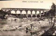 CPA Nimes Le Pont du Gard