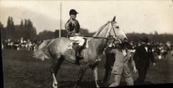 CPA Cheval Equitation Hippisme Filibert de Savoie monte par Jennings 