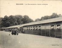 CPA Cheval Equitation Hippisme Boulogne Les cantonnements Facade exterieure 