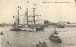 CPA Bateau Bordeaux Bateaux mortiers en rade