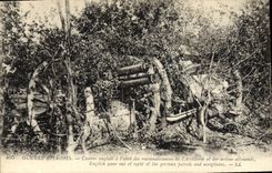 CPA Militaria Canon anglais a l'abri des reconnaissances de l'artillerie et des avions allemands 